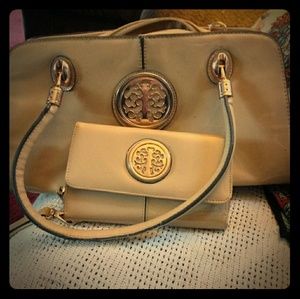 Payless toni purse and wristlet